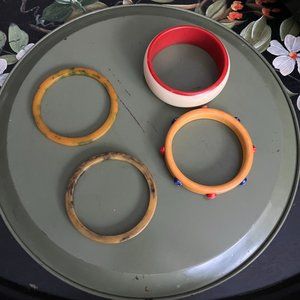 Lot of vintage Bakelite bracelets
